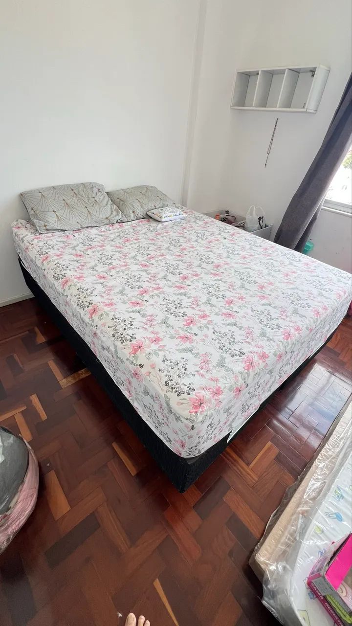 Cama box com colchão queen em perfeito estado  - Foto 2