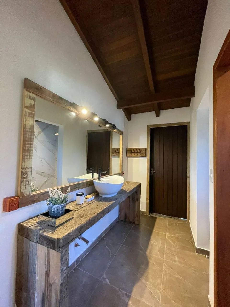 Casa/pousada com piscina 150 MT do mar - Foto 4