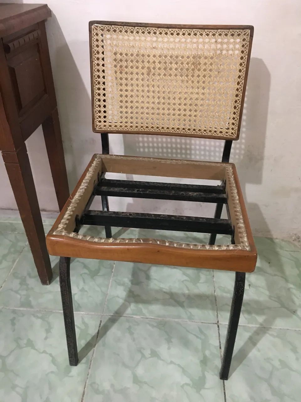 Cadeira de palhinha (precisa de reparos)