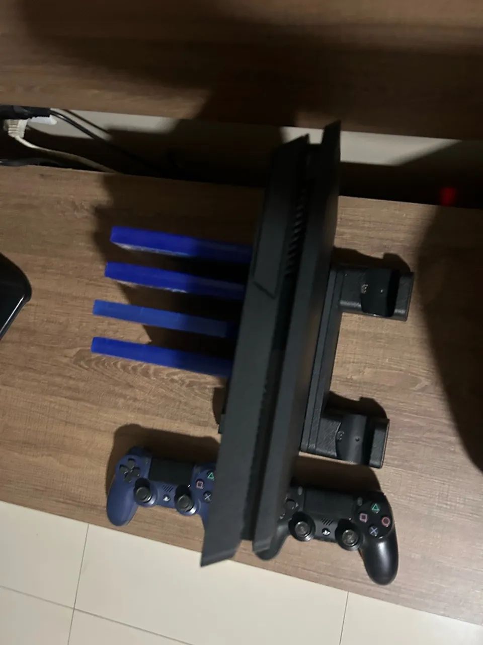 PlayStation 4 + Base vertical  - Foto 3