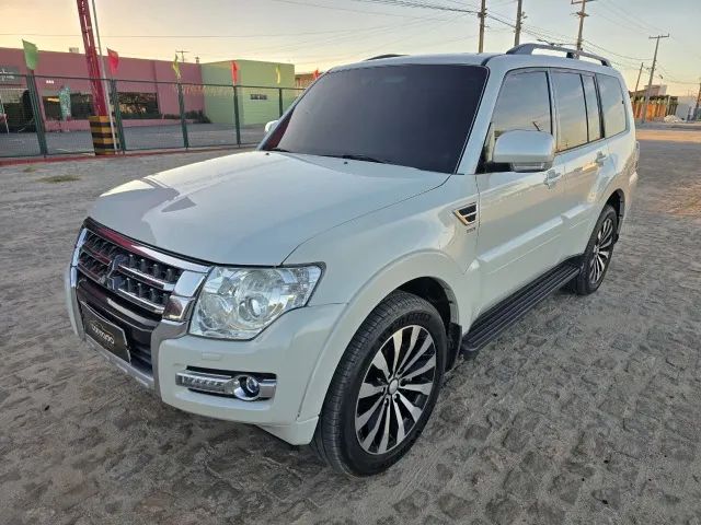 Mitsubishi Pajero 2016