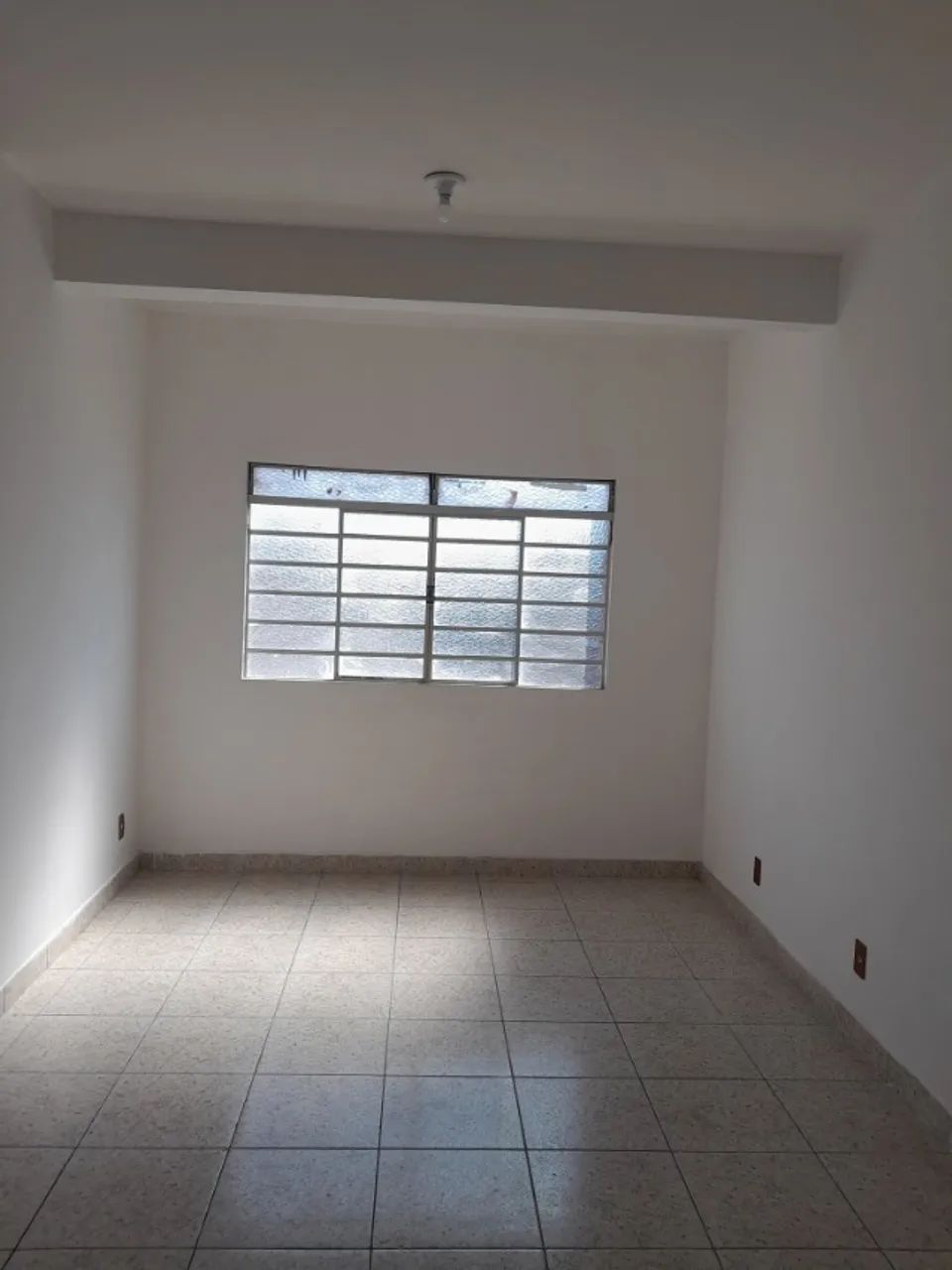 Sala comercial com banheiro no Bairro Guarani - Foto 5