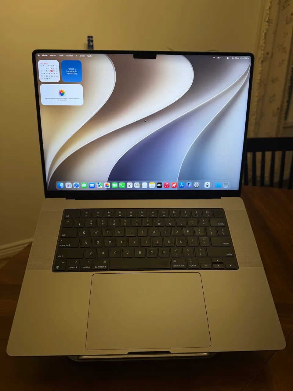 MacBook Pro 16 M2 Max 64GB 1TB Bateria 94% impecável - Notebooks