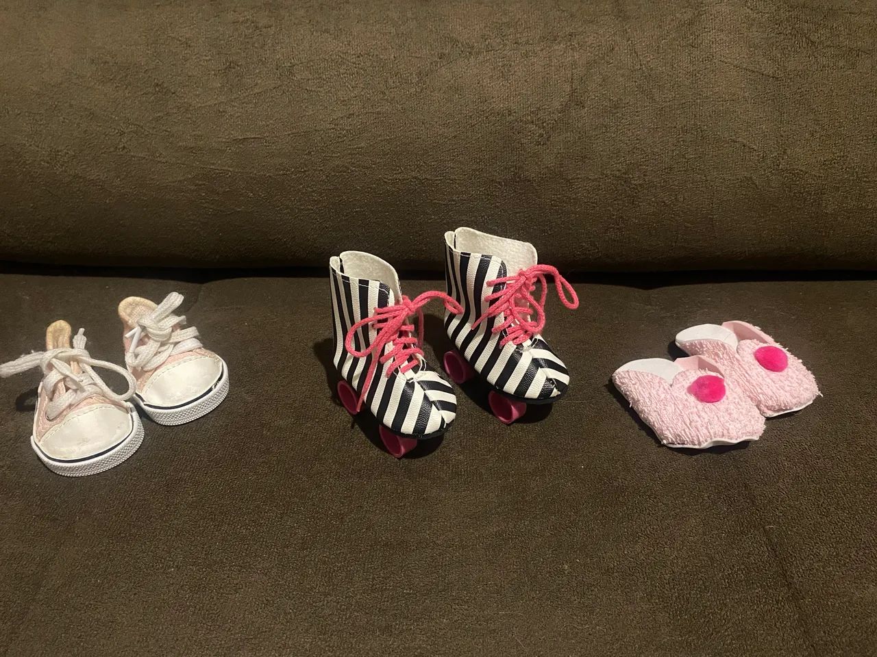Boneca com acessórios e roupas - Foto 5