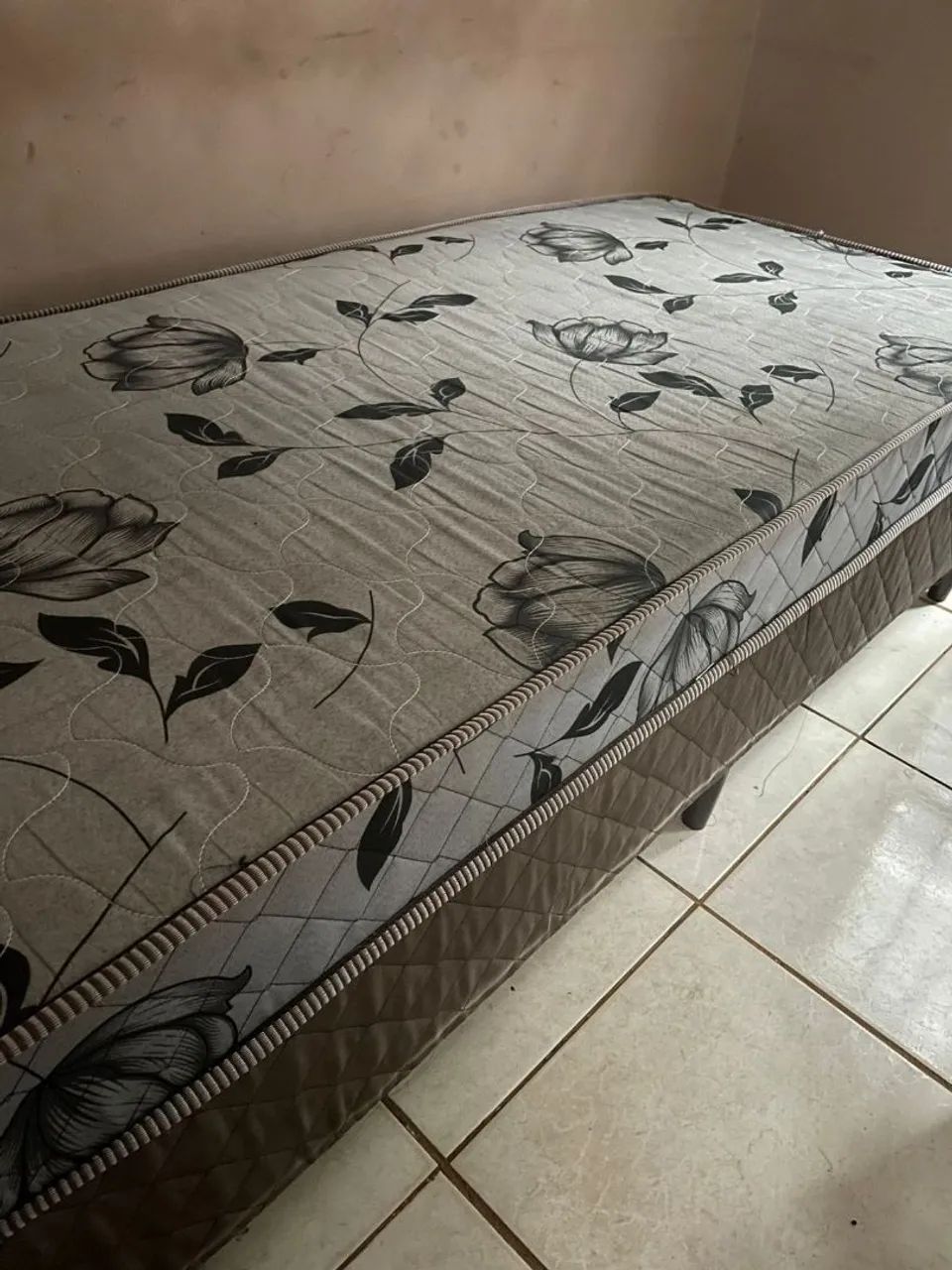 Cama de solteiro seminova - Foto 3