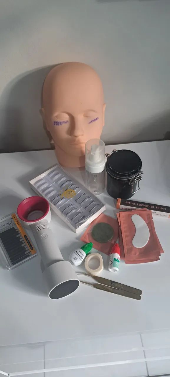Kit de cílios para treino.