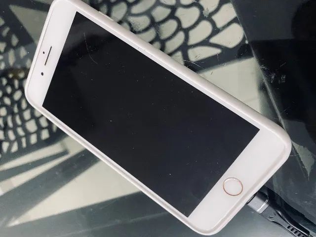 iPhone 8 plus 64gb - 71% bateria - Foto 2