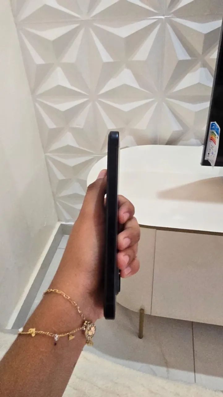 Vendo IPhone 16 - Foto 3
