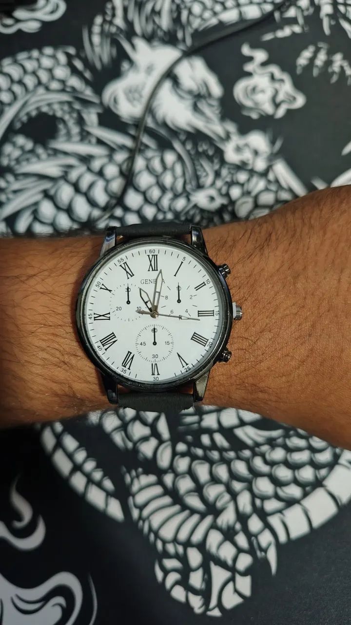Relógio - Preto com Branco - Foto 4