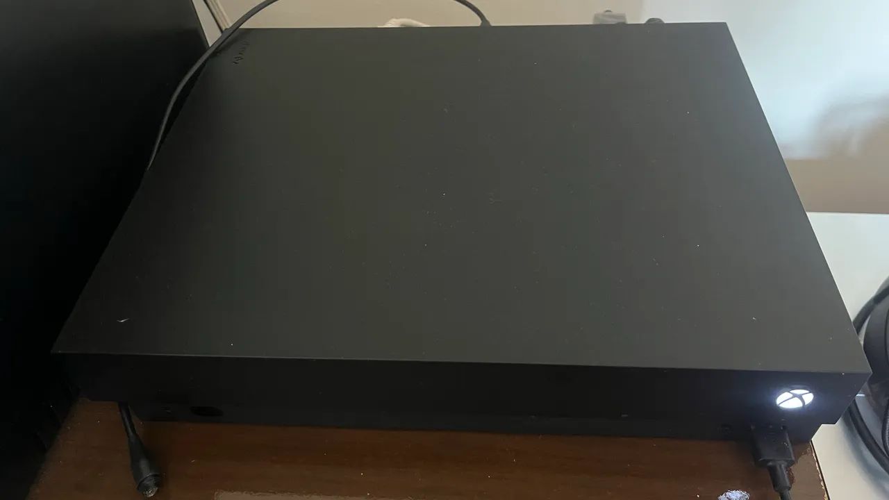 XBOX ONE X - 2Tb SSD. 