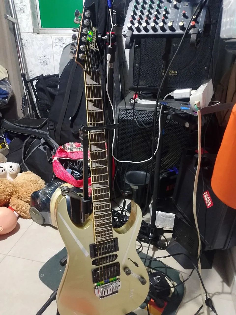 Guitarra Ibanez 