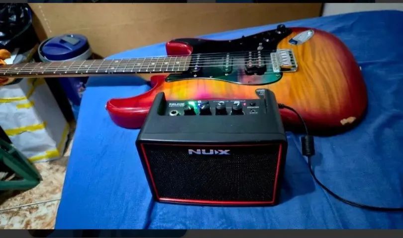 Amplificador mini bluetooth para guitarra e baixo