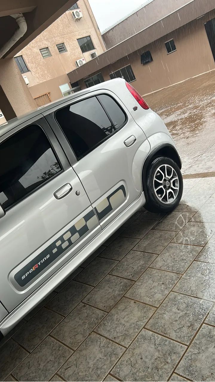 Fiat Uno Sporting 1.4 EVO Fire Flex 8V 4P 2012 - Foto 2