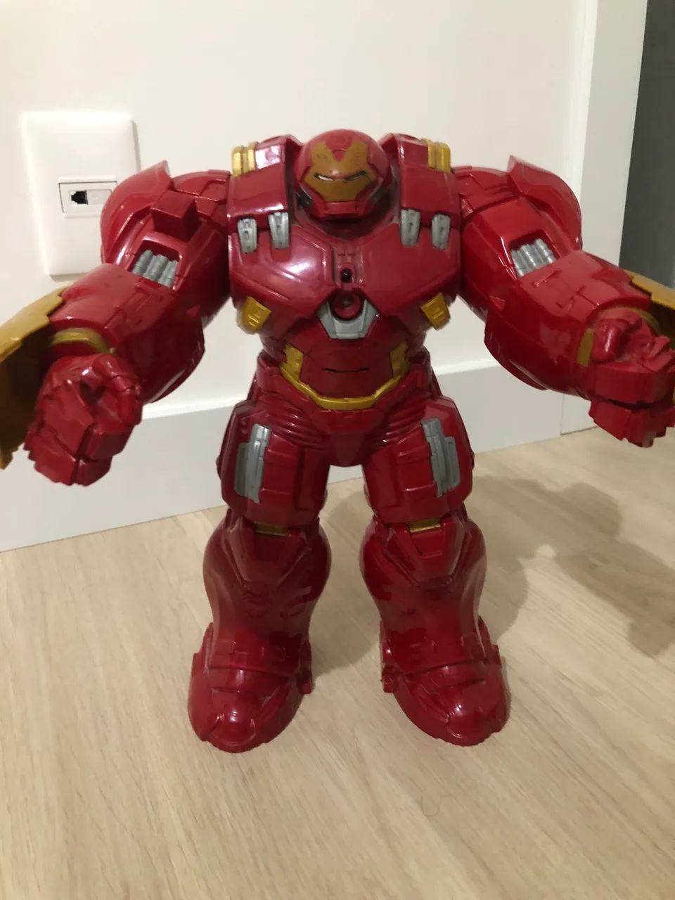 Hulkbuster hasbro  - Foto 3