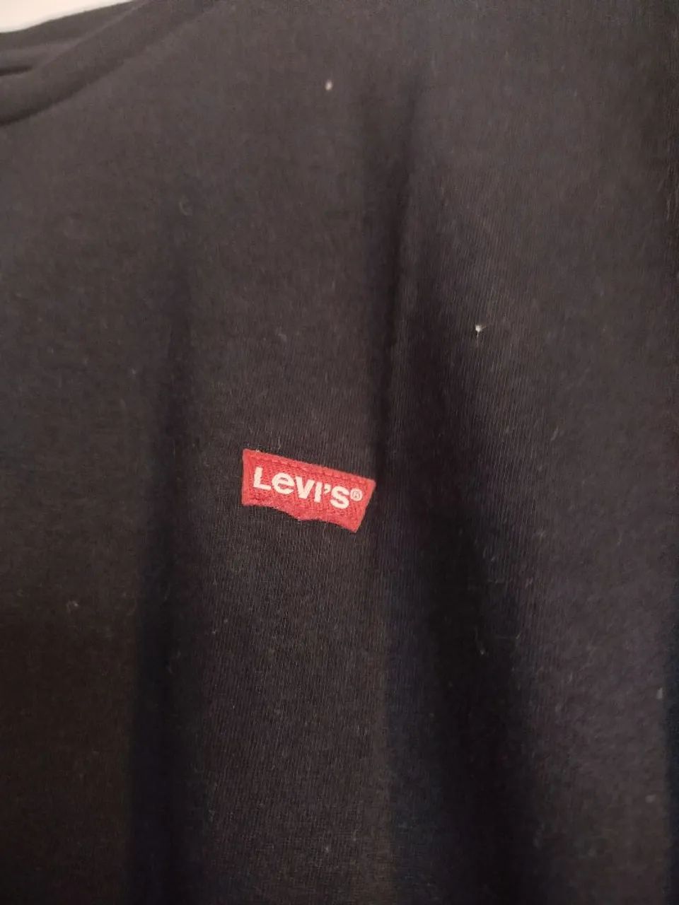 Camiseta Levis preta M - Foto 5