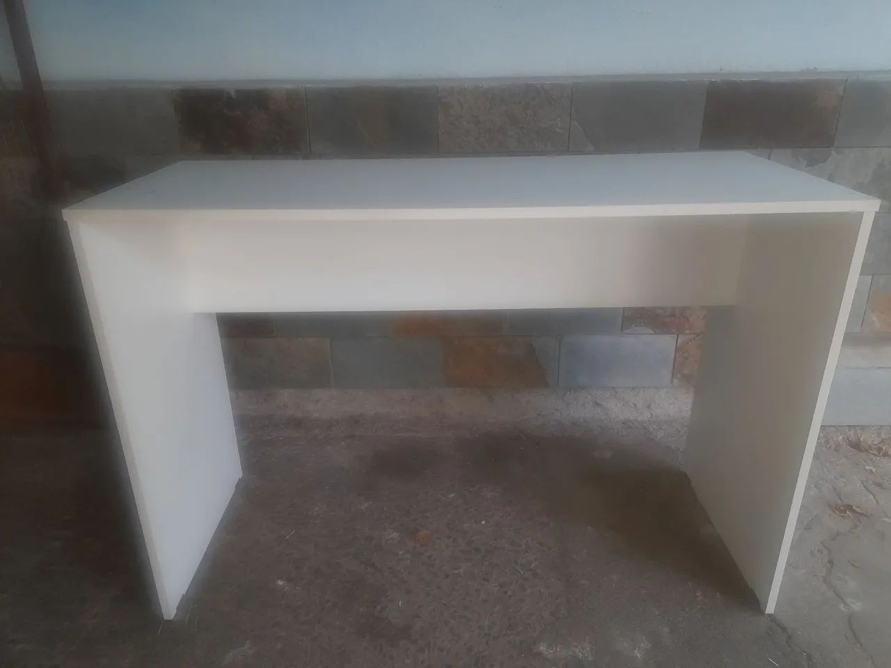 Mesa de escritório ou estudo em mdf