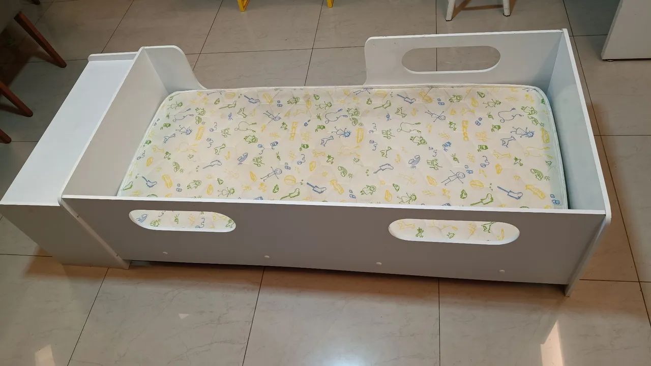 Cama infantil com colchão  - Foto 4