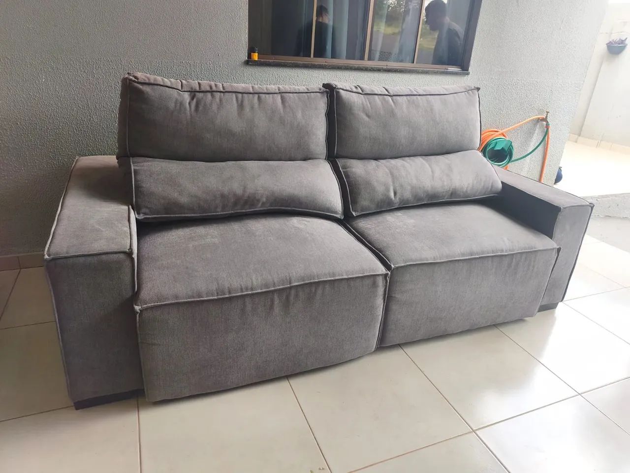 Sofá retrátil e reclinável em ótimo estado  - Foto 5