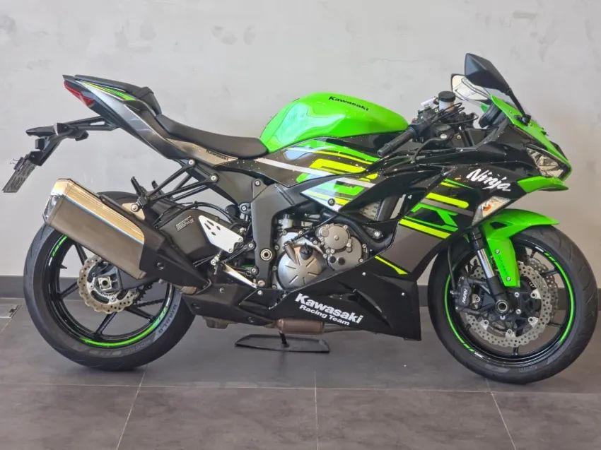 2020年　７月 2020年モデル(2021年？)のZX-6Rの発売日は7月でカラー変更のみっぽい