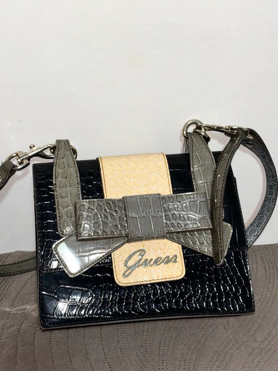 Bolsa Guess Y2k Vintage Laço  - Foto 4