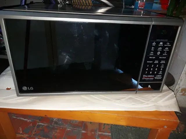 Micro-ondas LG seminovo