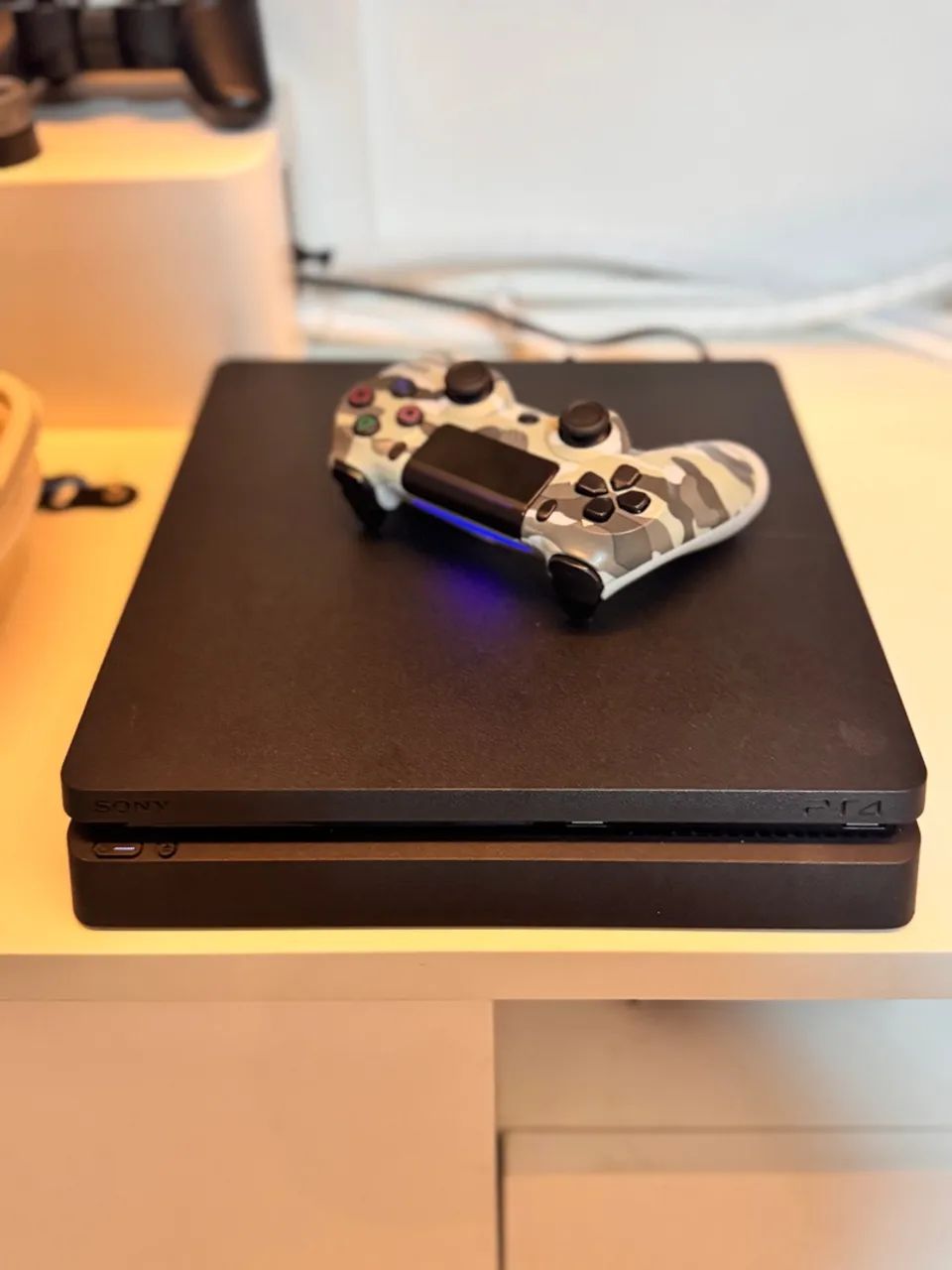 Playstation 4 Slim - Foto 4