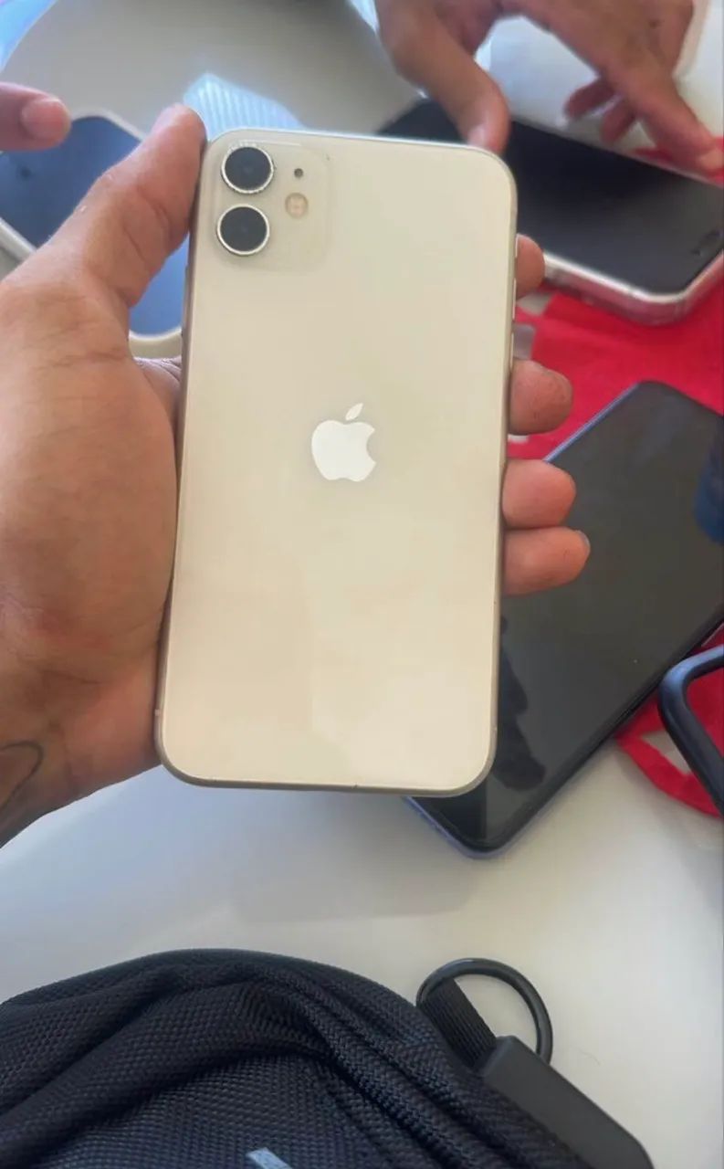 iPhone 11 64GB 