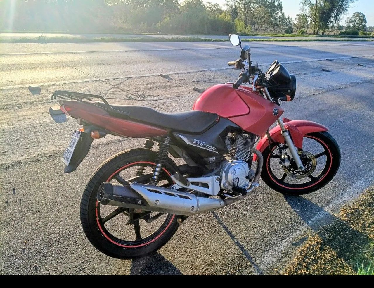 YAMAHA YBR 2011