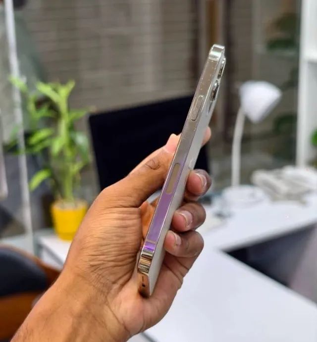 Apple iPhone 11 dourado novíssimo  - Foto 4