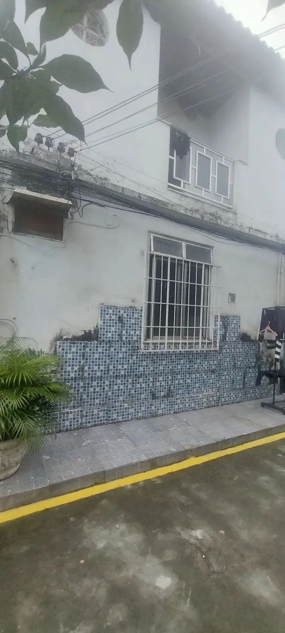 Alugo casa de vila