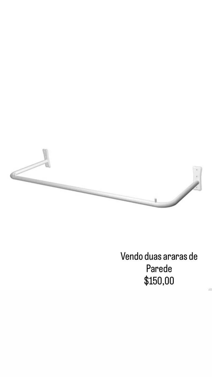 Vendo duas araras de roupas 
