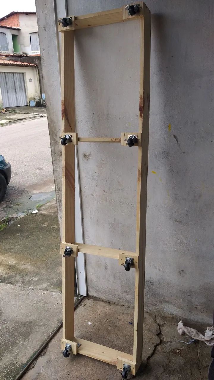 Base de madeira para guarda roupa e armário! - Foto 5