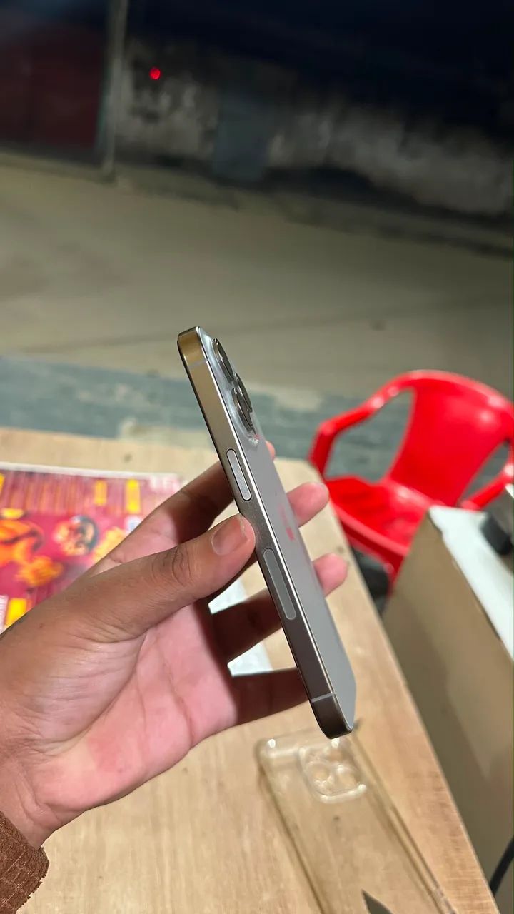 iPhone 15PRO 128GB - Foto 2