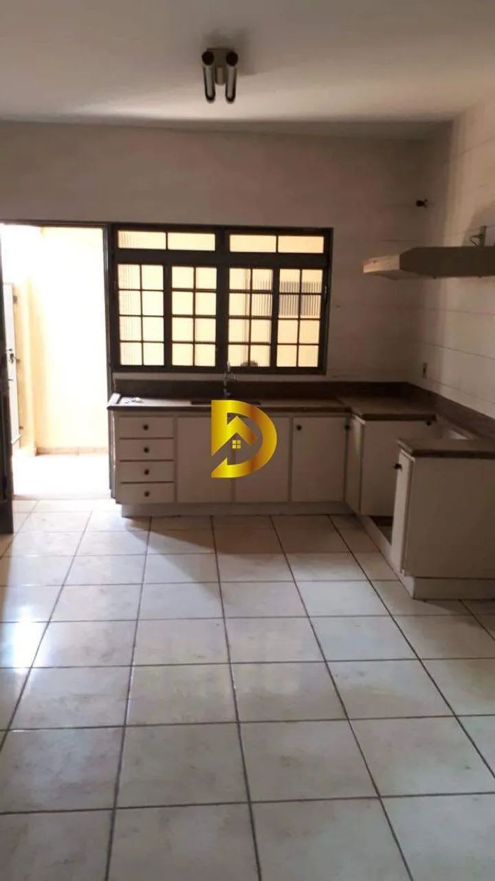 Casa Residencial com 3 Quartos (1 Suíte) e Piscina em Uberaba - Estados Unidos - Foto 4