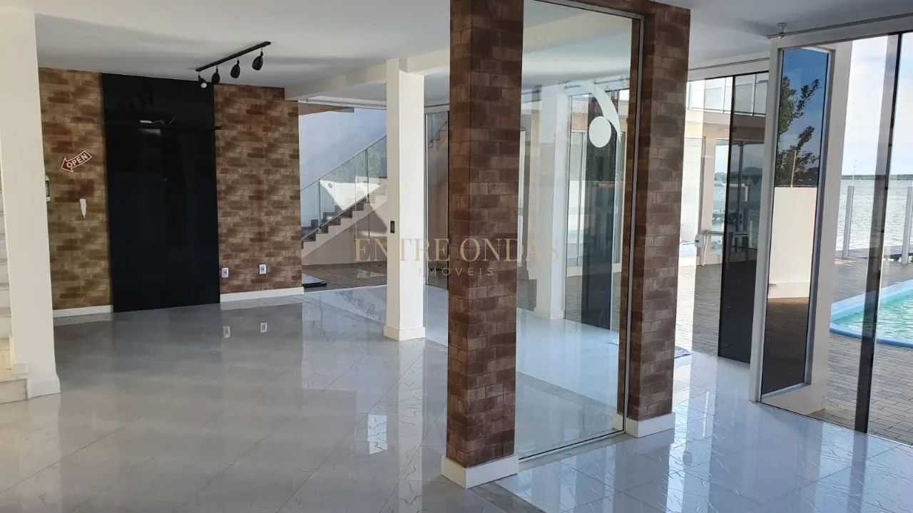 Casa com 5 quartos no bairro Lagoa da Conceição, Florianópolis. - Foto 3