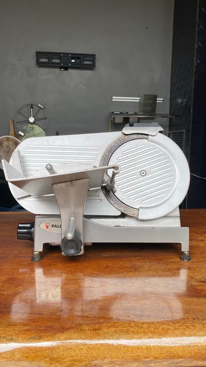 Fatiadora funcionando 100% e conservada  - Foto 2