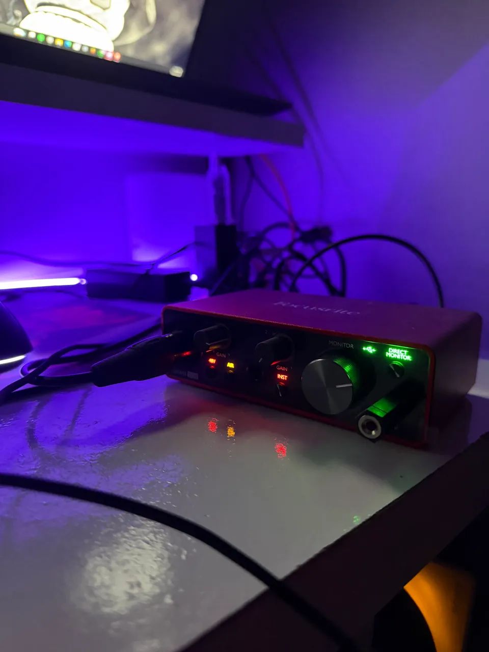 FOCUSRITE SOLO GEN 3 - Equipamentos e Acessórios de Som - Kobrasol