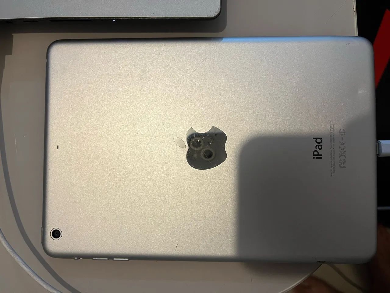 Ipad mini 2 retirada de peça  - Foto 2