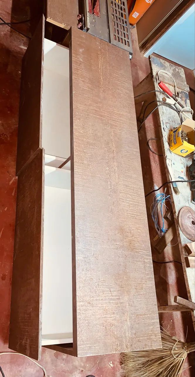 Rack moderna em bom estado - Foto 6