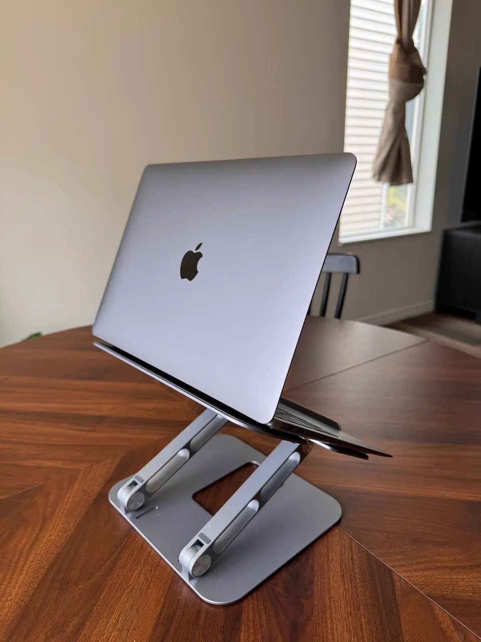 MacBook Air M1 16GB RAM 500GB SSD ? 95% saúde de bateria