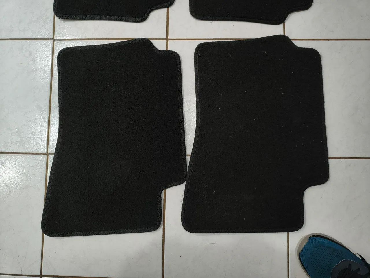  Tapetes carpetes HB 20