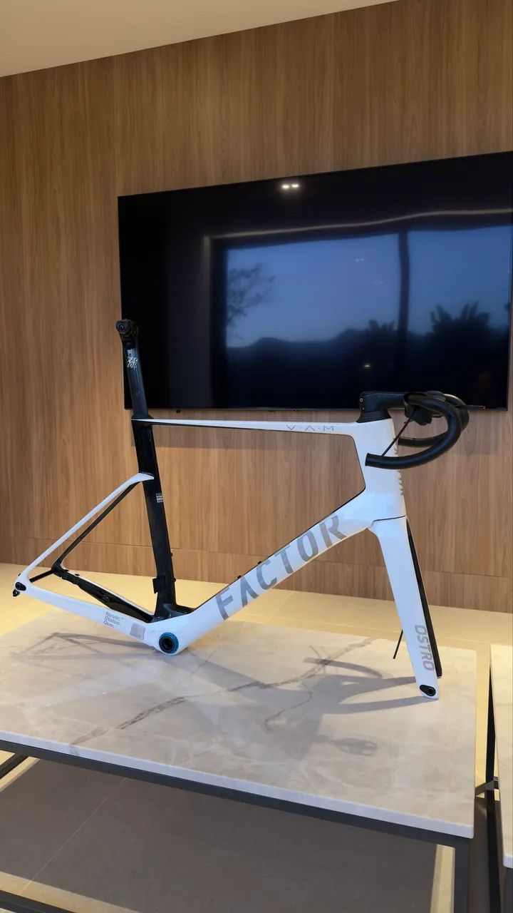 Quadro Factor Ostro Vam 2025 XL