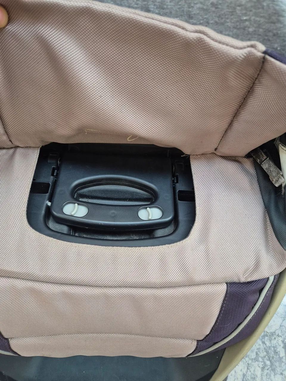 Carrinho de bebê Chicco Bravo com bebê conforto e base Keyfit - Foto 5