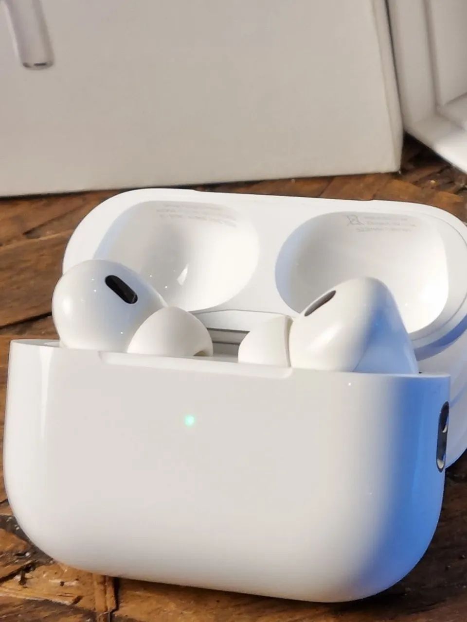 AirPods Pro 2 - USB-C, Caixa completa + Case - Foto 2