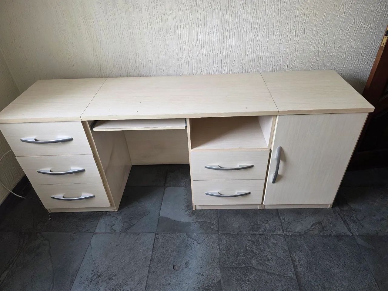 Escrivaninha/Mesa de Computador 