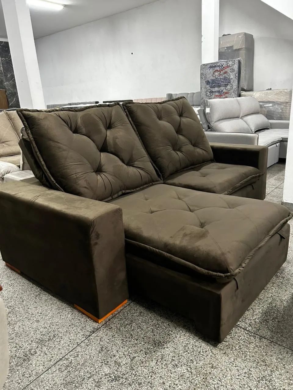 Sofá retrátil e reclinável 2,50 NOVO 