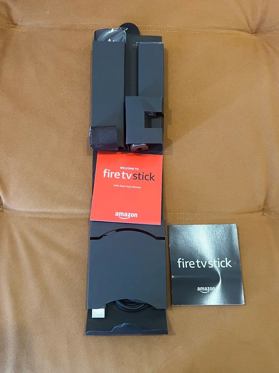 Amazon Fire TV Stick com Controle e Caixa - Foto 3