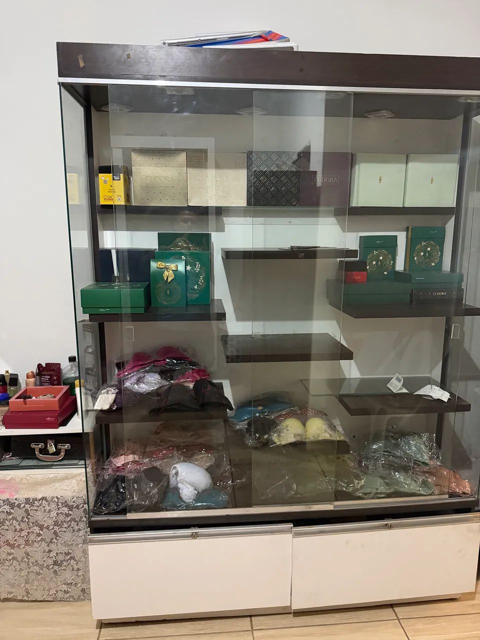 Vitrine  - Foto 2