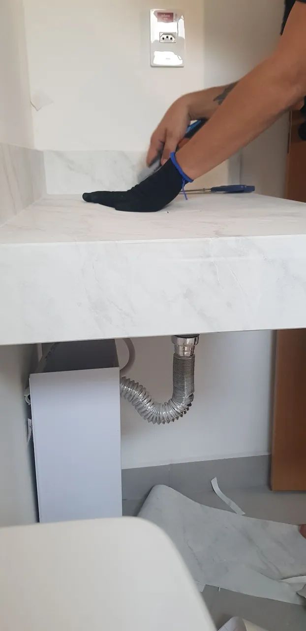 Envelopamento de móveis em geral 