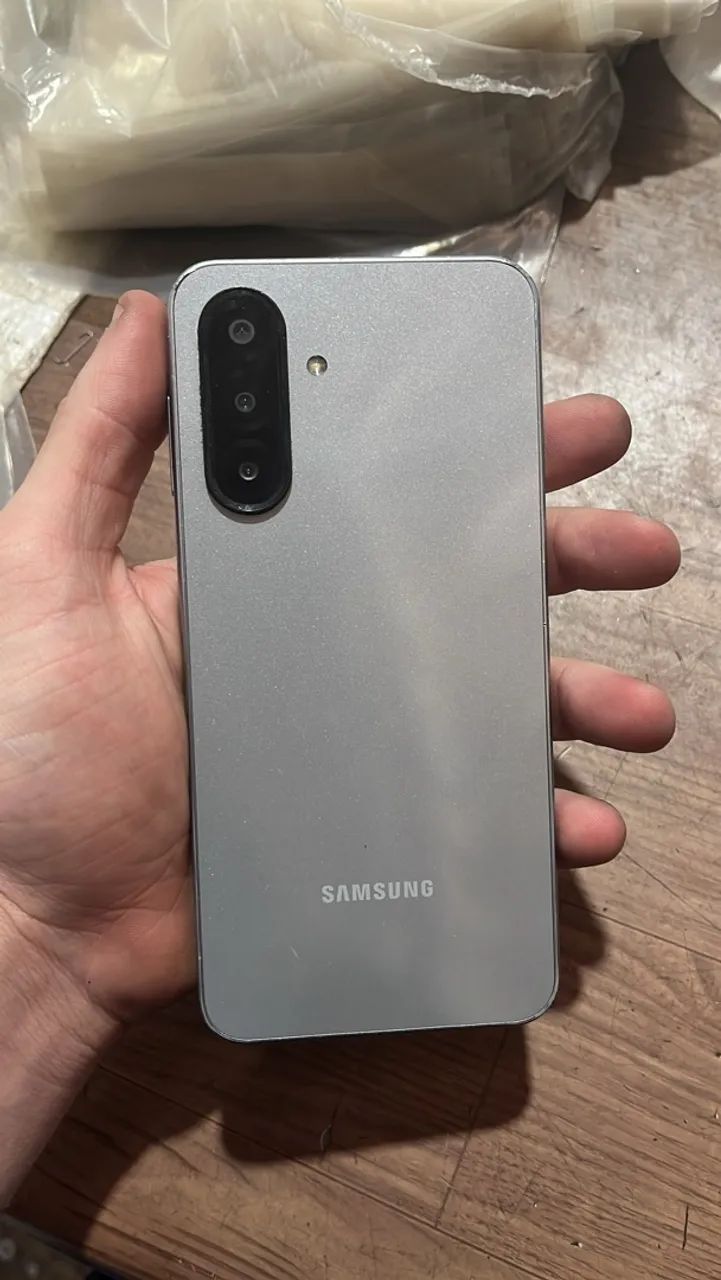 Samsung A17 - Foto 2